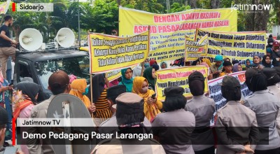 Demo Pedagang Pasar Larangan