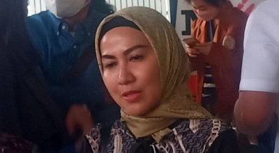 Bisikan Minta Begituan Disampaikan Ferry ke Venna Melinda Sejak dalam Pesawat