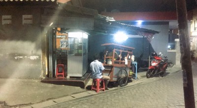 Pemuda di Surabaya Bobol Warung saat Azan Subuh Berkumandang, Endingnya Kuwalat