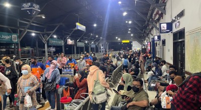 Kedatangan KA Jarak Jauh di Daop 8 Terlambat, Ini Penyebabnya