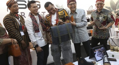 Tas dan Dompet Kulit Produk Binaan SIG, Primadona Bazar UMKM untuk Indonesia