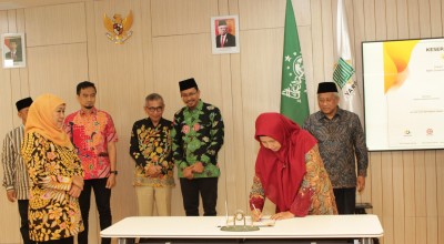 Apresiasi Khofifah untuk Eyelink Group: Kami Mendukung Operasi Katarak di Bawean