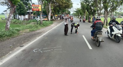 Dua Honda Vario Bertabrakan di Jombang, Satu Orang Tewas, Dua Terluka