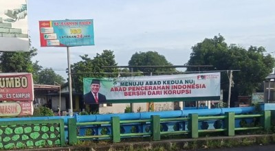 Spanduk Ketua KPK Firli Bahuri Terpasang di Sidoarjo, Mau Jadi Capres?