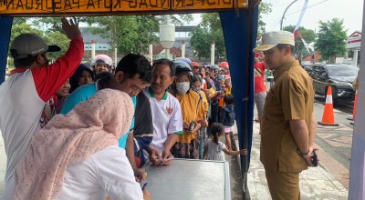Operasi Pasar Beras Murah di Kota Pasuruan Diserbu Warga