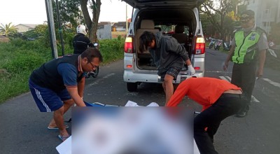 Motor Tabrak Truk di Mojokerto, Bikers asal Surabaya Tewas