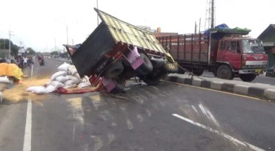 Truk Terguling Hindari Kucing, Divonis 2 tahun, Mahasiswa Tewas