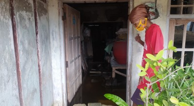 Rumah Nenek ODGJ di Lamongan Terendam Air, Imbas Proyek Jalan Pemerintah