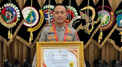 Hattrick Polres Gresik Sabet Penghargaan Pelayanan Publik