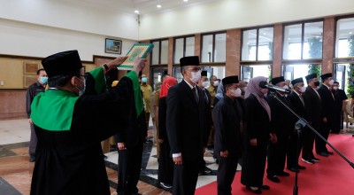 Pejabat Tinggi Pemkot Surabaya Dirotasi, Jumat Langsung Kontrak Kerja