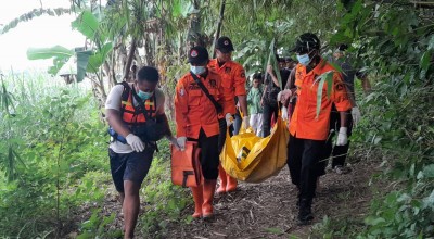 Mayat Wanita Berdaster Pink Ditemukan di Sungai Bengawan Solo Bojonegoro