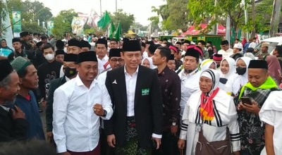 Datangi Puncak 1 Abad NU, AHY jadi Rebutan Swafoto Nahdliyin