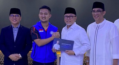 Crazy Rich Surabaya Tom Liwafa Resmi jadi Kader PAN, Maju Caleg?