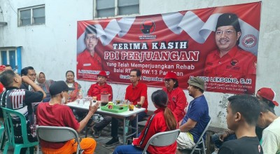 Obrolan Hangat Kader PDIP Surabaya dan Warga saat Blusukan di Kampung Soekarno
