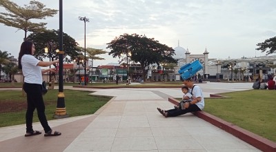 Kian Banyak Masyarakat Ngabuburit di Alun-Alun Kota Pasuruan