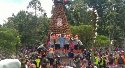 Kosmetik Hilang, Dampak Banjir dan Kenduri Durian di Jombang
