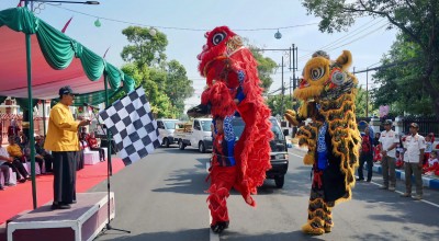 Meriahnya Pawai Produk Mebel Kota Pasuruan
