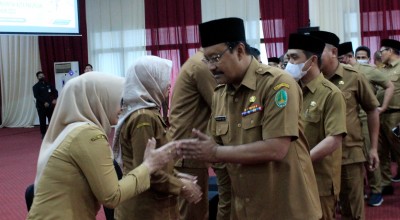 Gus Ipul Lantik 6 Kepala Dinas Baru Pemkot Pasuruan