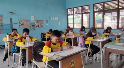 Mulai Pekan Depan Sekolah di Surabaya Wajib Menyanyikan Indonesia Raya Tiap Pagi