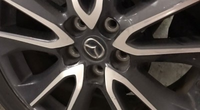 Baut Velg Mobil Pengunjung Pakuwon Mall Dipreteli, Pemilik Nyaris Celaka