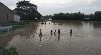 Sungai Bengawan Solo Meluap Genangi Sejumlah Perkampungan di Bojonegoro