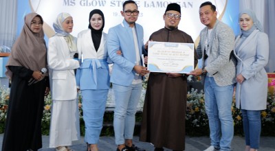 Donasi Al-Quran Braille dalam Pembukaan Store Produk Kosmetik