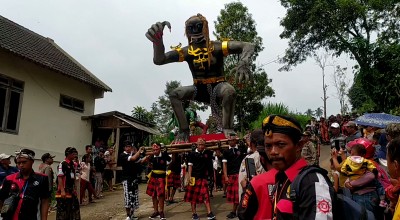 Kemeriahan Pawai Ogoh-ogoh Sambut Nyepi Sedot Warga Jombang