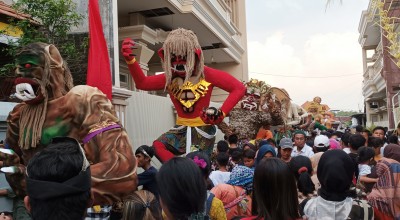 Meriahnya Acara Tawur Agung di Desa Laban Gresik Jelang Hari Raya Nyepi