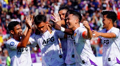 Libas Persija di Tengah Cuaca Panas, Arthur: Persik Mania Jadi Penyemangat