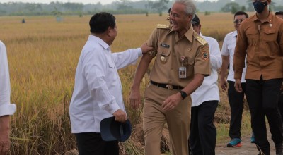 Dua Capres Ini Tampil Akrab Dampingi Jokowi, Duet 2024?