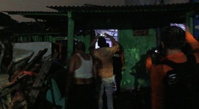 Gudang dan Rumah di Surabaya Terbakar, Pemilik Melongo