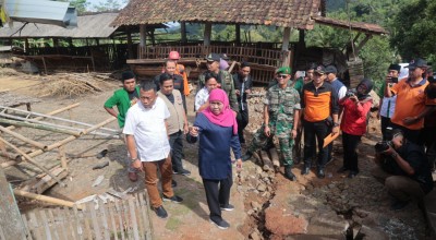 Khofifah Siapkan Anggaran BTT untuk Pembangunan Rumah Terdampak Tanah Gerak