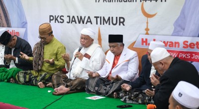 Momen PKS Bersenandung Doa Bareng Ulama di Peringatan Nuzulul Quran