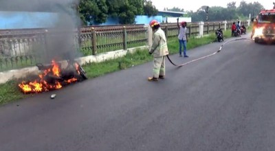 Motor Honda Grand Hangus Terbakar di Jombang, Begini Kondisi Pengendara