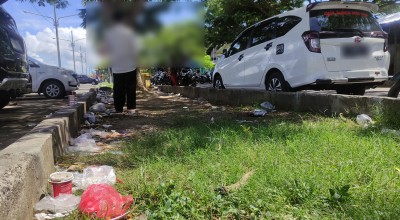 Duh... Sampah Berserakan di Sekitar Pelabuhan Muncar Banyuwangi
