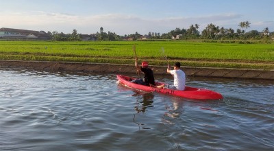 Balap Kano Temani Pemuda Banyuwangi Ngabuburit di Tepi Sungai