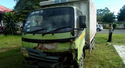 Pedagang Ayam di Jombang Diseruduk Truk Boks Indomaret, Kondisinya Begini