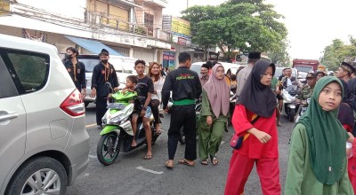 Potret Kerukunan Antar-Perguruan Silat di Banyuwangi, Bagi Takjil dan Dongkrak Ekonomi
