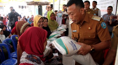 Pemkab Ponorogo Salurkan Bantuan Cadangan Pangan dari Pusat