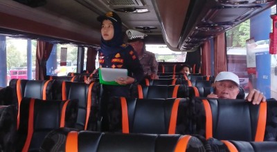 Petugas Gabungan Cek Angkutan Lebaran di Tulungagung, Hasilnya Bikin Penumpang Deg-degan
