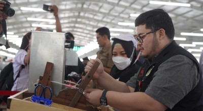 Sambangi Pabrik SKT, Mas Dhito Selesaikan Ragam Permasalahan Pekerja