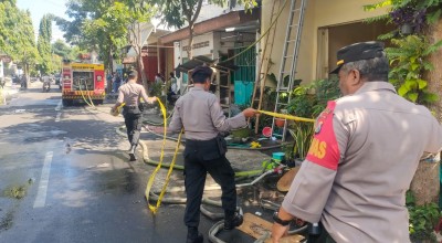 Pria di Kota Kediri Bakar Rumahnya Sendiri
