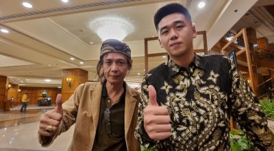 Hendrik Sanada Andromedha Bareng Billy Garap Lagu Ida Dayak