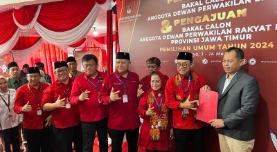 Targetkan 44 Kursi PDI Perjuangan Jatim Daftarkan 120 Bacaleg ke KPU