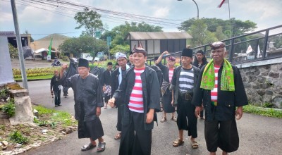 Arak-arakan Berbagai Kesenian Iringi Pendaftaran Bacaleg PKS Kota Batu