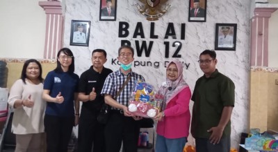 Kembangkan Literasi, PCU Gelar Pengabdian Masyarakat di Taman Bacaan Gang Dolly