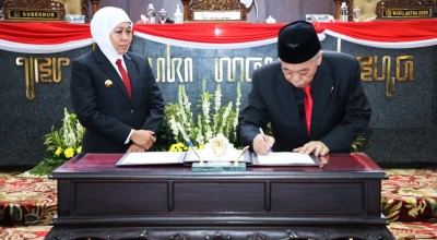 LKPJ Gubernur Jatim Tahun 2022 Resmi Diterima DPRD