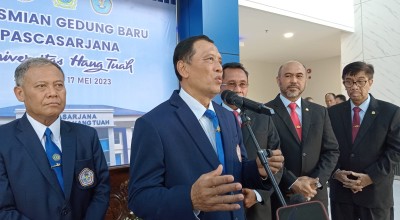 Rektor Universitas Hang Tuah Surabaya Kukuhkan 576 Wisudawan