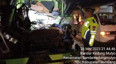 Empat Kendaraan Kecelakaan Karambol di Jombang