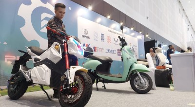 Melihat Tampang Garang dan Klasik Motor Listrik Molindo di IIMS Surabaya